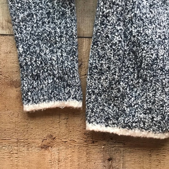 Wildfox Queen Oxford Chunky Lace Front Sweater XS - Picture 6 of 10